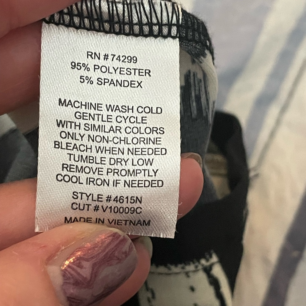 En Focus Black White Dress Print V Neck elastic waist sz 12 short sleeve spandex - Picture 11 of 12